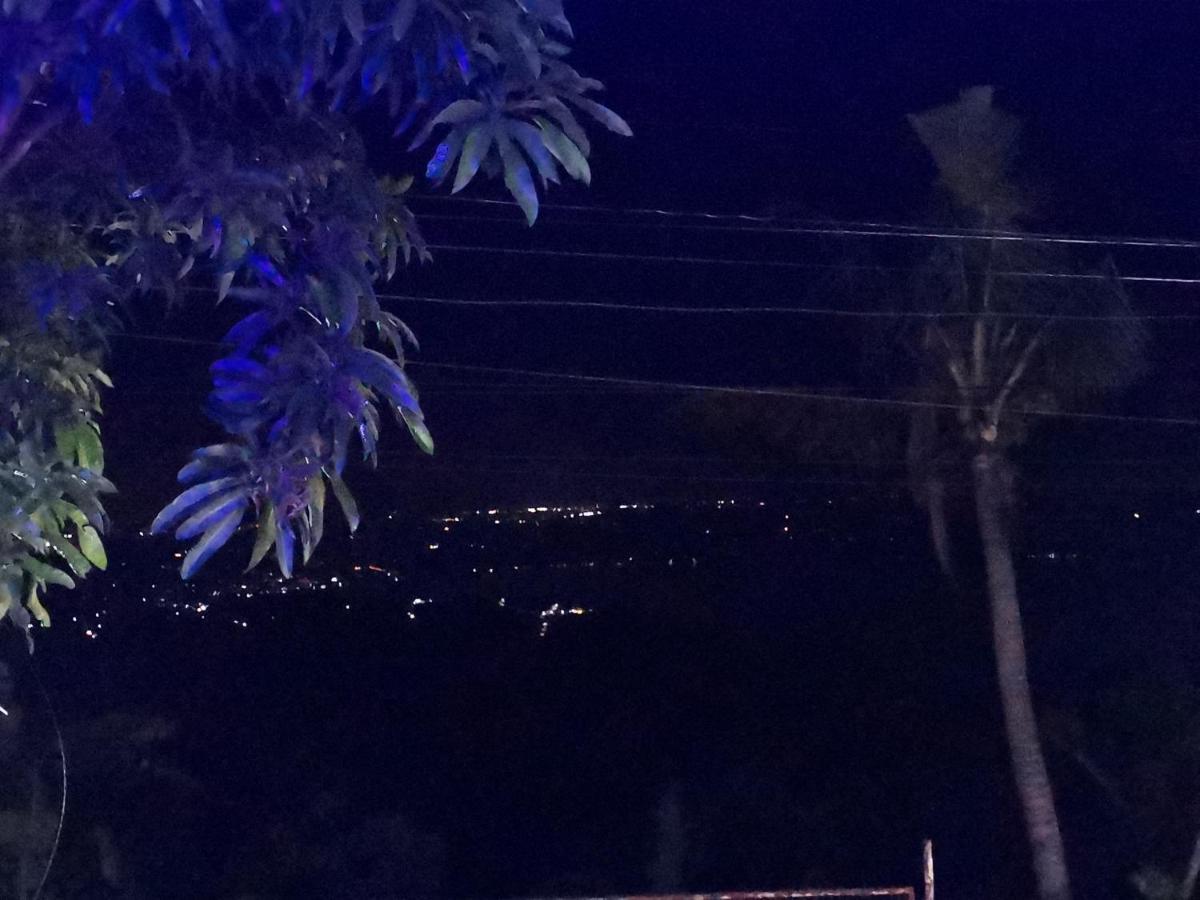 Country Bug Inn Tagaytay City ภายนอก รูปภาพ