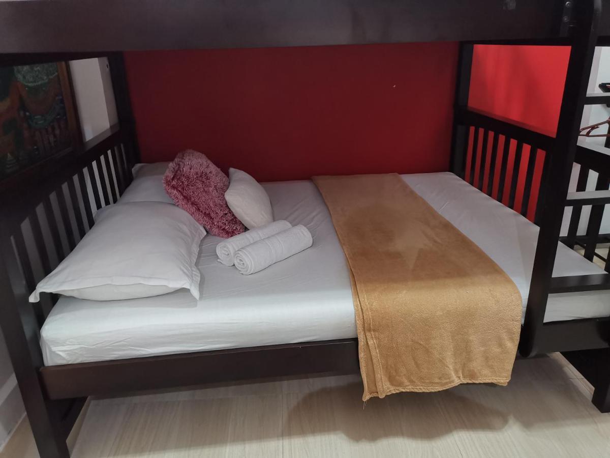 Country Bug Inn Tagaytay City ภายนอก รูปภาพ