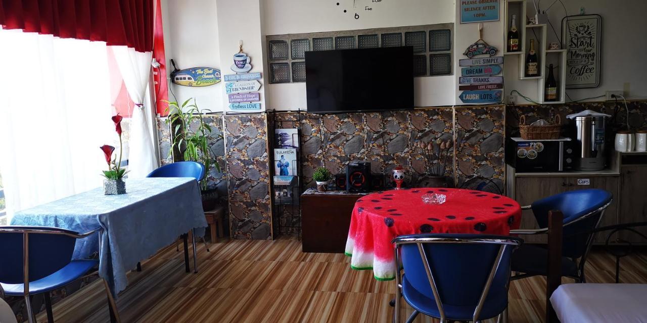 Country Bug Inn Tagaytay City ภายนอก รูปภาพ